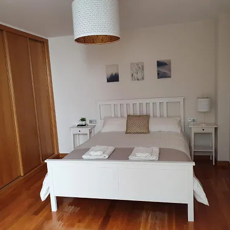 Coco Pardal, Lägenhet
